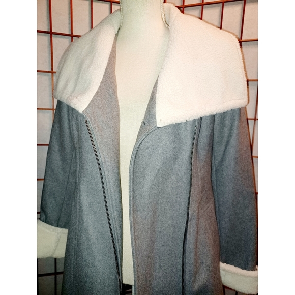 Dkny Wool-Blend Faux Fur Trim Collar Coat - Picture 14 of 16